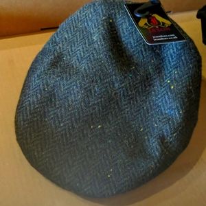 NWT Unisex Lined Flat Cap